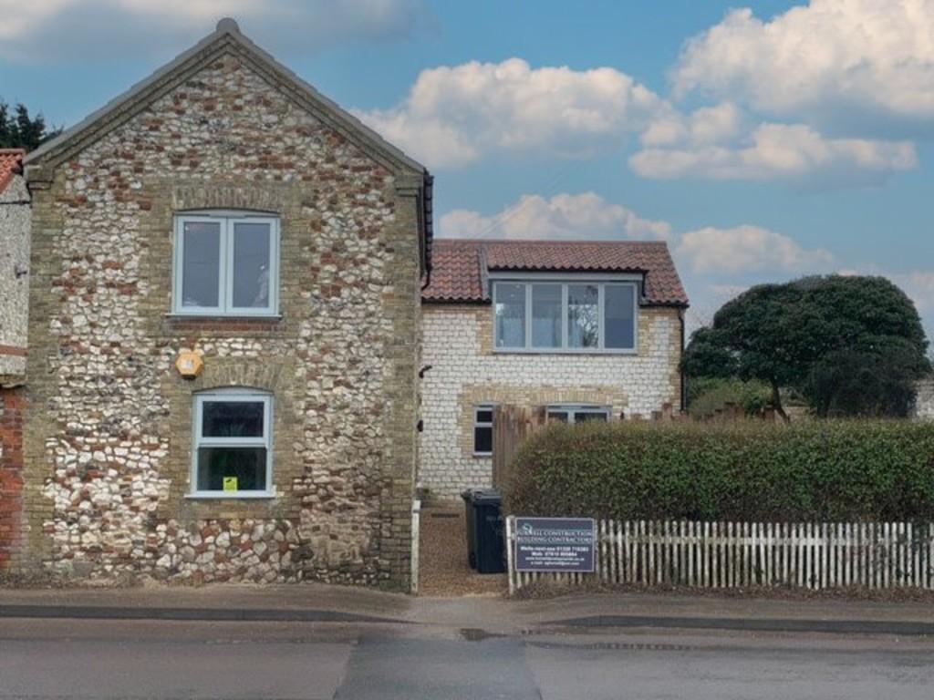 Titchwell 2 bed cottage £1,600 pcm (£369 pw)