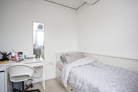 25 Emerald Walk, Tunbridge Wells, TN2 3FA