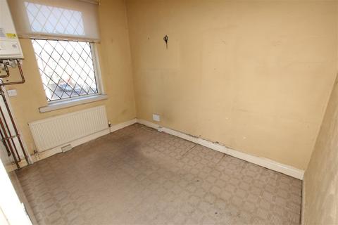 35 Blenheim Road, Barnsley, S70 6AR