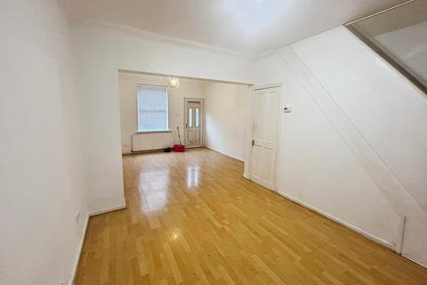 2 bedroom terraced house to rent, Garden Street, Eccles, Manchester, Greater Manchester, M30