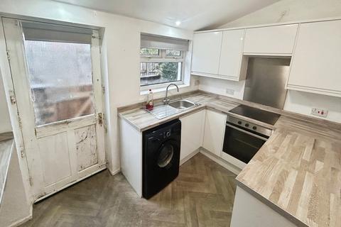 2 bedroom terraced house to rent, Garden Street, Eccles, Manchester, Greater Manchester, M30