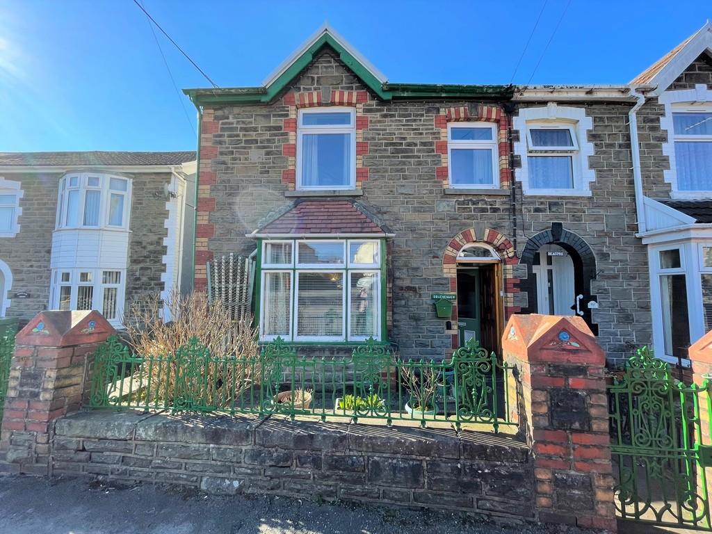 Glancynon Terrace, Abercynon 2 bed semidetached house £140,000