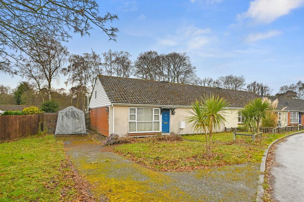 Easton Road, Sutton Heath, Woodbridge 2 bed semidetached house £250,000