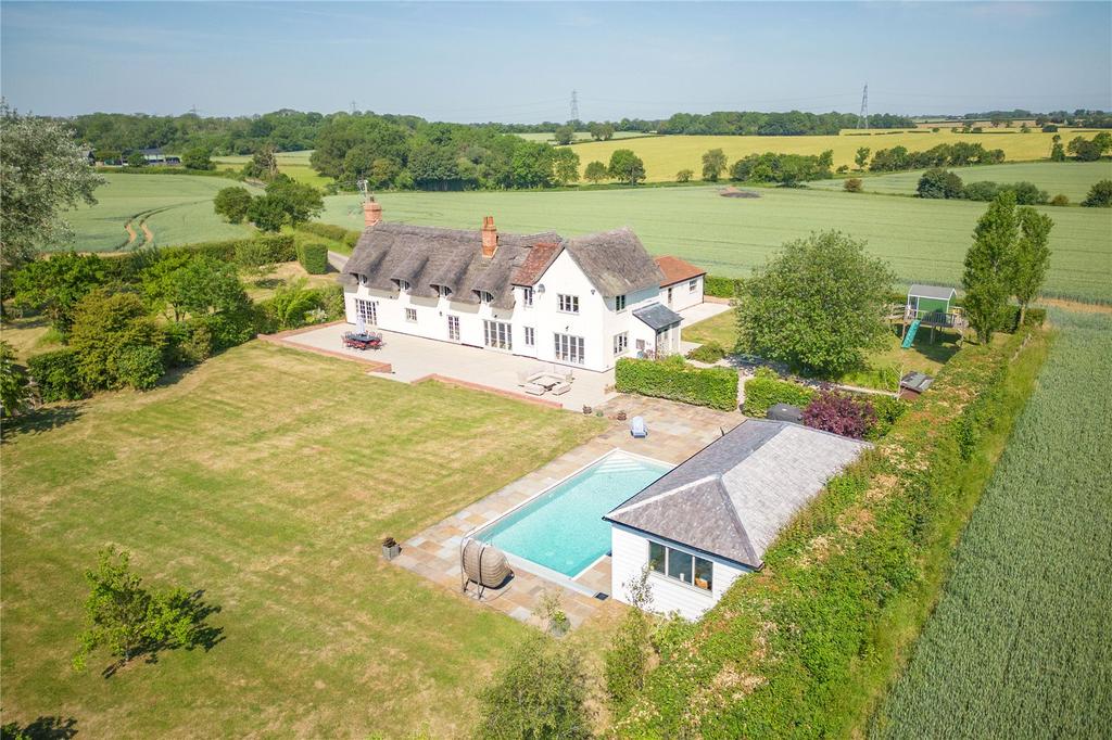 Thaxted Road, Little Sampford, Nr Saffron Walden, Essex, CB10 6 bed