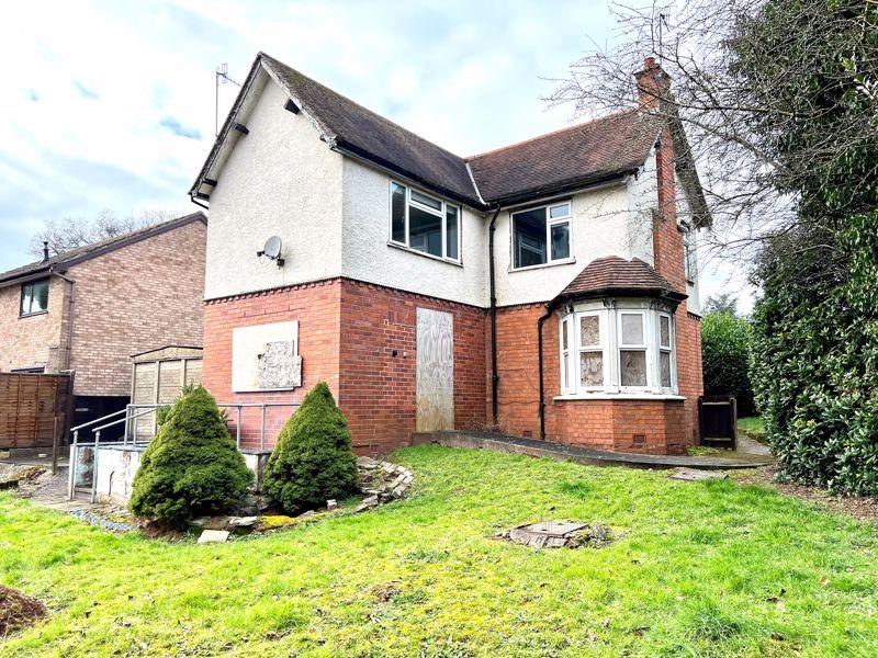 Stourbridge Road, Bromsgrove 4 bed detached house for sale £315,000