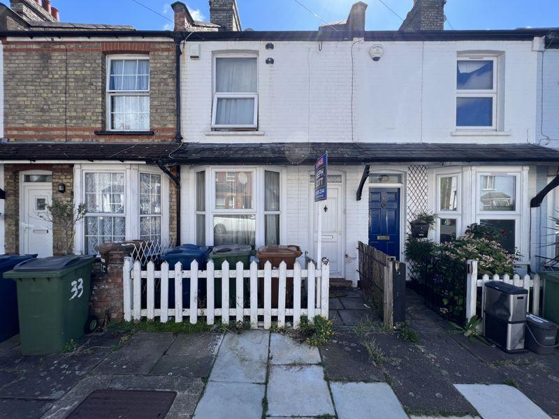 Mead Road, Edgware 2 bed terraced house for sale £400,000