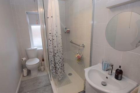 1 bedroom retirement property for sale - Overlooking Westbrooke Gardens & Market Square, Alton, Hampshire