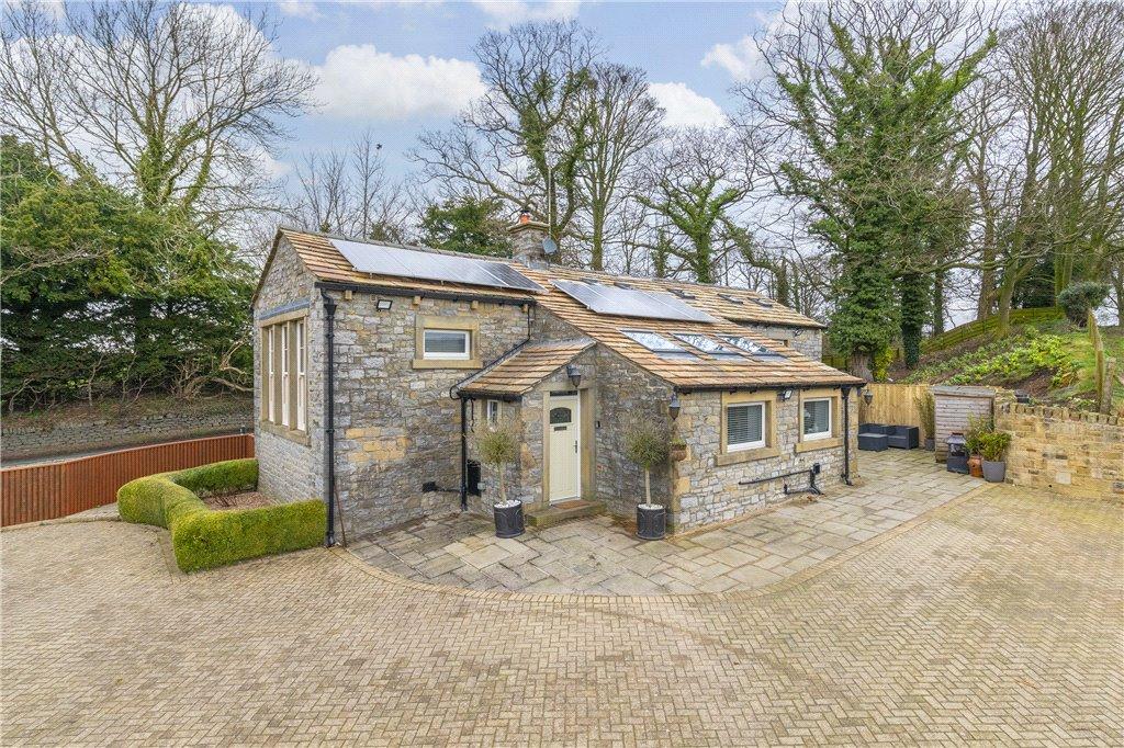 West Marton, Skipton 4 bed detached house for sale £550,000