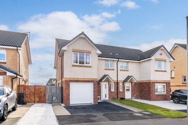 21 Bowmore Road, Kilmarnock, KA3 1TE 3 bed semidetached villa £200,000