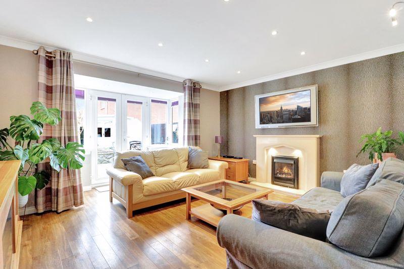 Curlew Brae, Livingston 4 bed property for sale £275,000