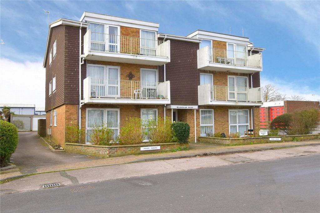 Warnham Court, Chester Avenue... 1 bed apartment £180,000