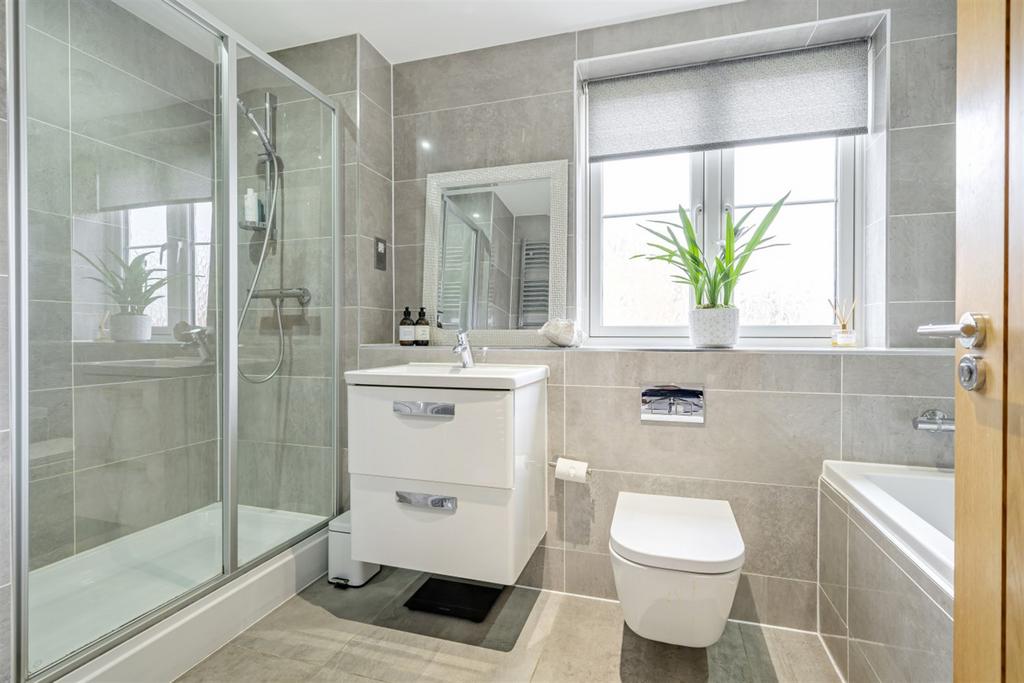 Ensuite