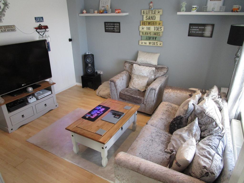 Snug (2nd Reception Room)