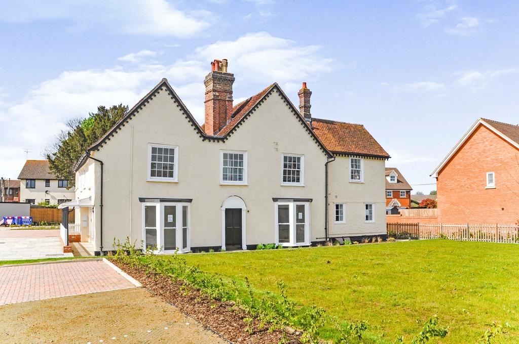 Hatfield Road, Witham, CM8 2 bed £1,300 pcm (£300 pw)