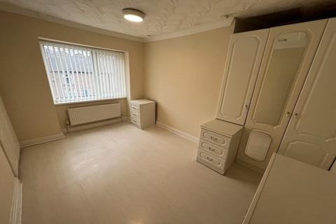 2 bedroom terraced house to rent, King Street, Brynmawr, Ebbw Vale, NP23