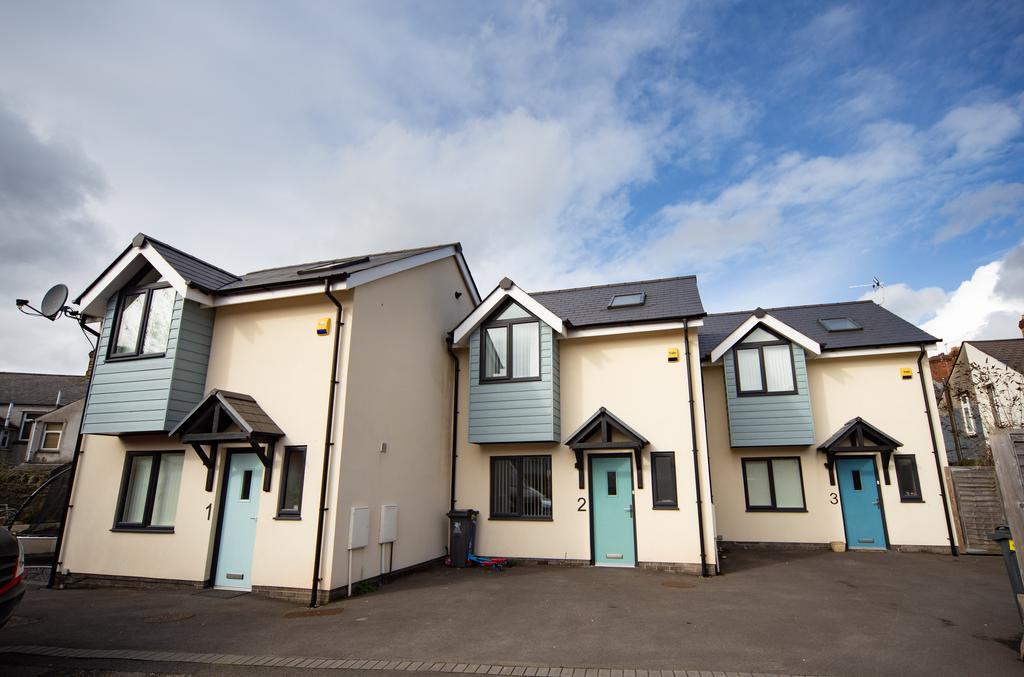 Moorland Mews, Moorland Road, Splott... 2 bed end of terrace house £