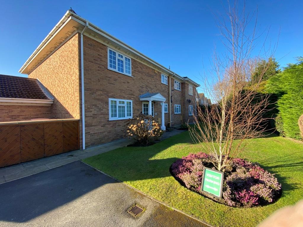 8 Old Town Lane, Formby, Liverpool, L37 2 bed apartment £350,000