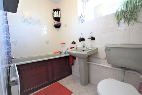 55 Petunia Crescent, Chelmsford, CM1 6YR