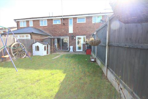 55 Petunia Crescent, Chelmsford, CM1 6YR