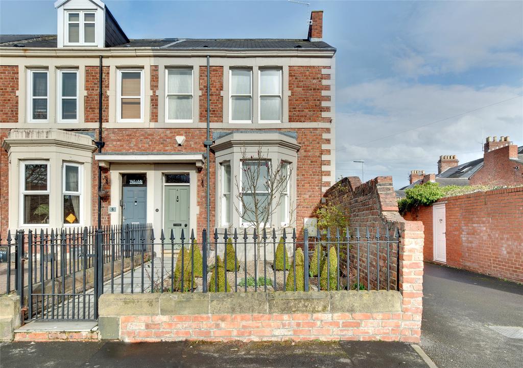 St Albans Terrace, Gateshead, Tyne &... 2 bed end of terrace house £