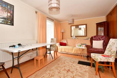 346 Falstones, Basildon, SS15 5DX