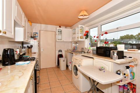 346 Falstones, Basildon, SS15 5DX