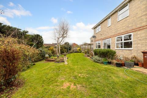 1 Grangefields, Street, BA16 0HT