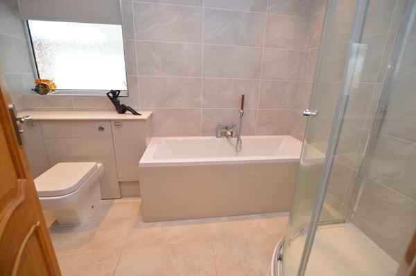 Family bath & shower room