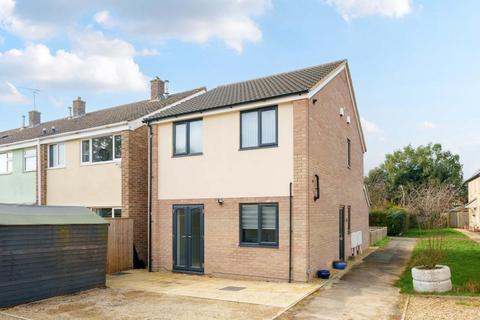 1 bedroom flat for sale, Carterton,  Oxfordshire,  OX18