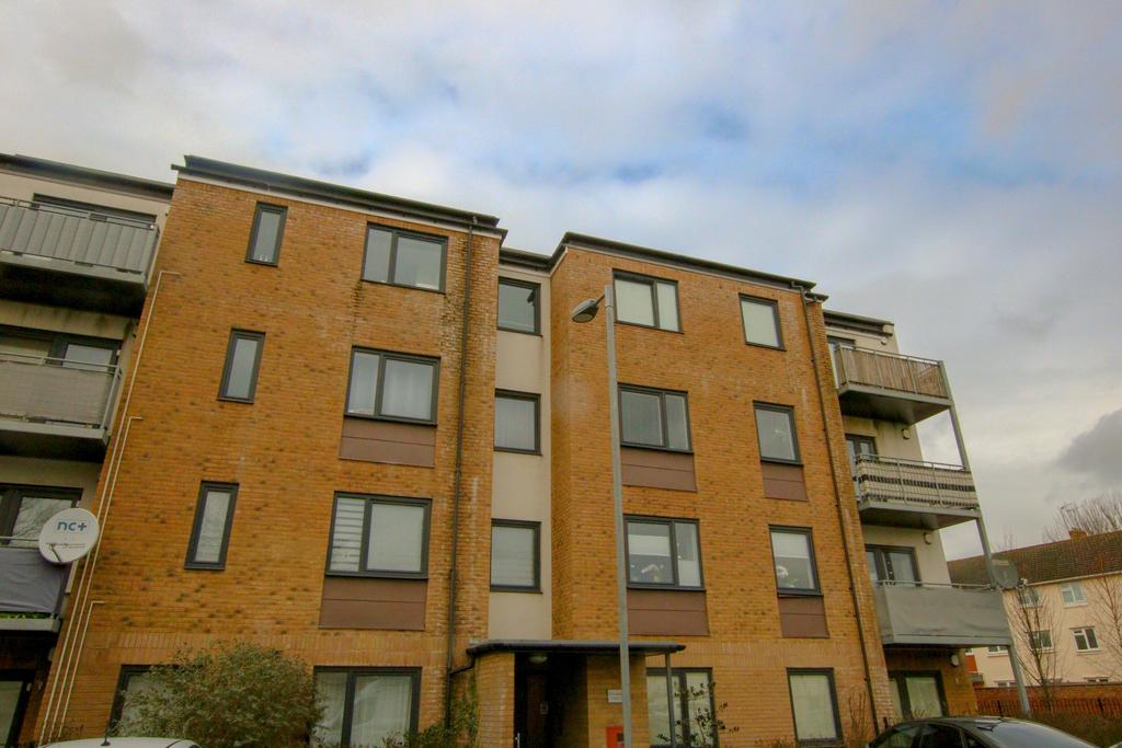 Cumbrian Way, Southampton 2 bed flat for sale £189,000