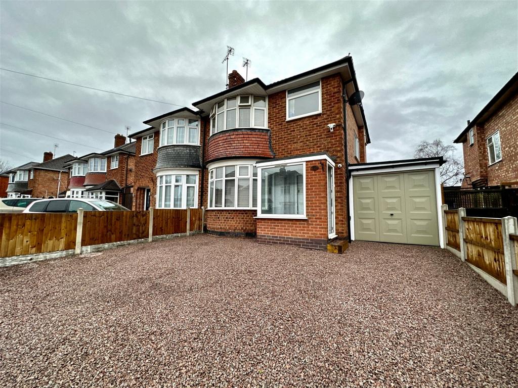Westover Road, Braunstone Town 3 bed semidetached house £270,000