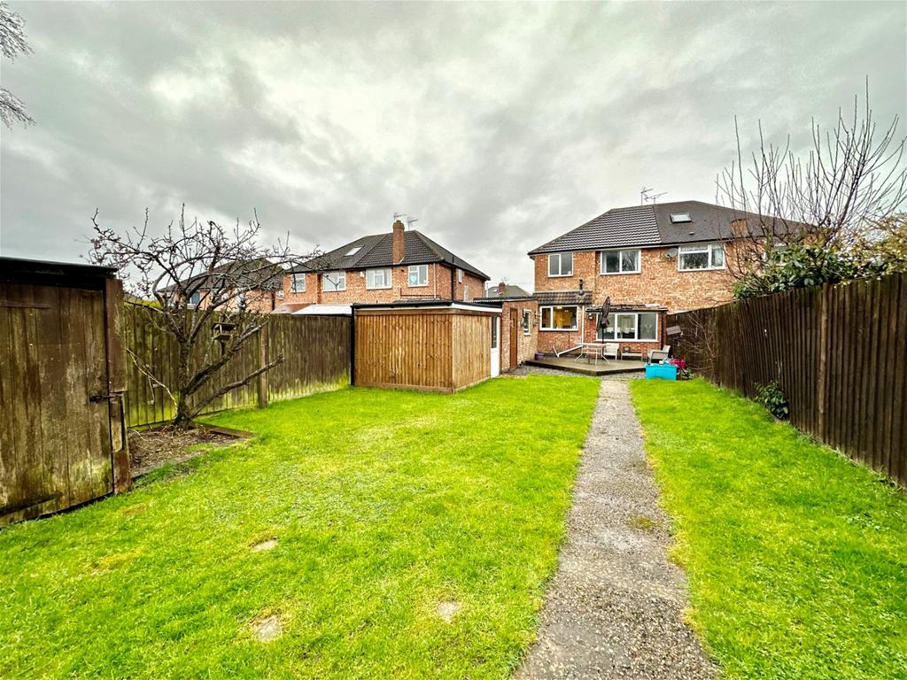 Westover Road, Braunstone Town 3 bed semidetached house £270,000