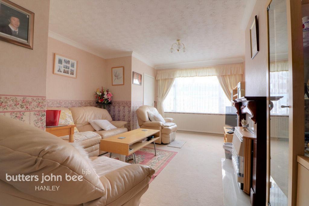 Gleneagles Crescent StokeOnTrent ST1 6NF 3 bed semidetached house