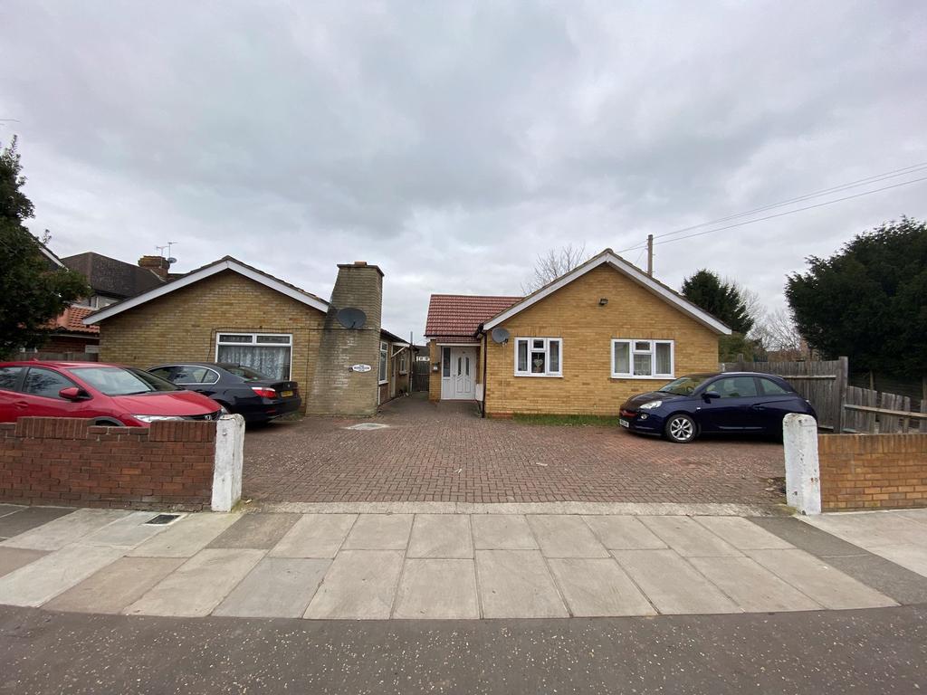 Wills Crescent, Whitton, Hounslow... 3 bed property £850,000
