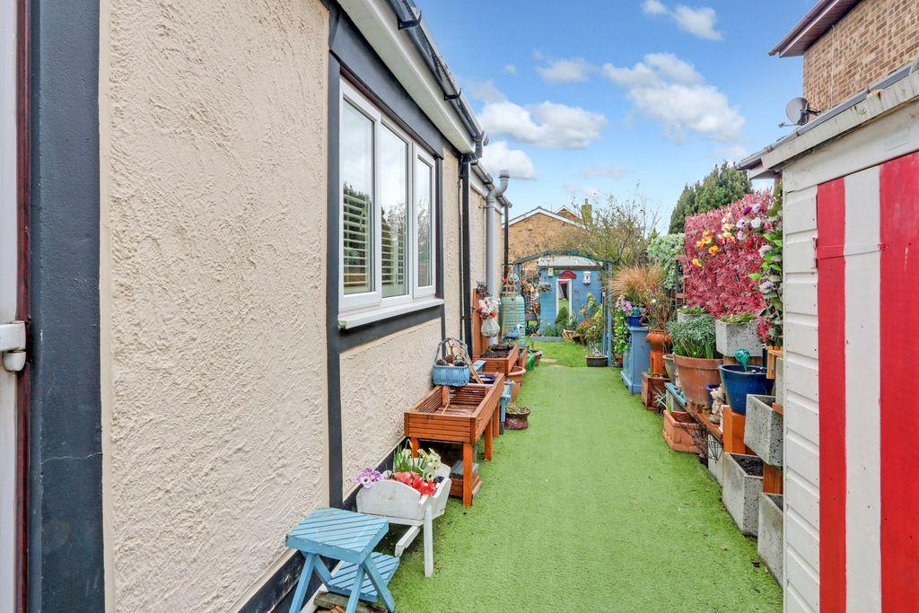 Garden at Side