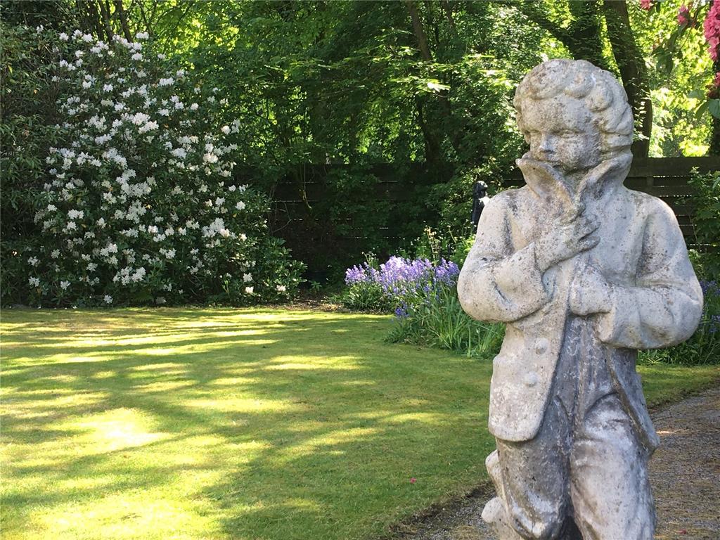 Lawned Grounds