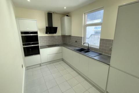 3 bedroom house to rent, South Knighton