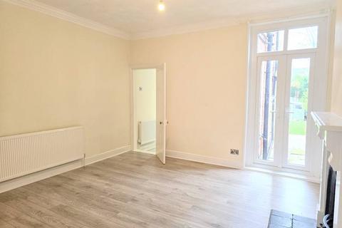 3 bedroom house to rent, Stoneygate, South Knighton Road