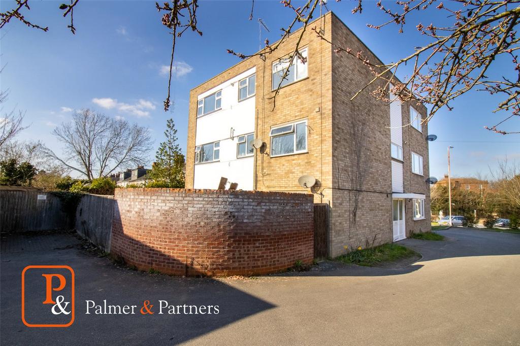 London Road, Lexden, Colchester... 1 bed apartment £140,000