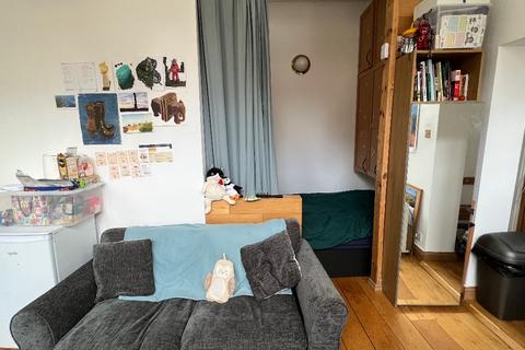 Studio for sale, Frognal, London, NW3