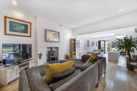 Flat 1, 97 Dartmouth Road, London, NW2 4ER
