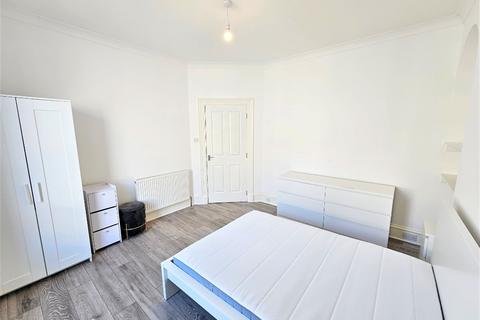 2 bedroom flat to rent, Summerfield Terrace, City Centre, Aberdeen, AB24