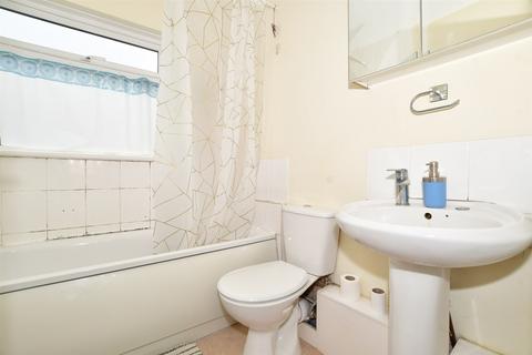 1 Colebrook Road, Wick, Littlehampton, BN17 7NL