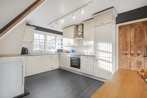2 bedroom flat for sale - Maidenhatch, Pangbourne, RG8