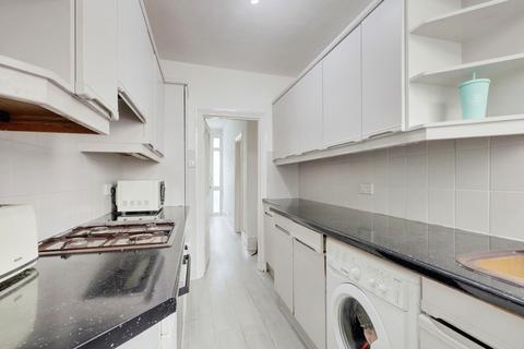 undefined, Woodfield Park Drive, Leigh-on-sea, SS9