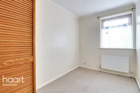 139 Great Cullings, Rush Green, Romford, RM7 0YP