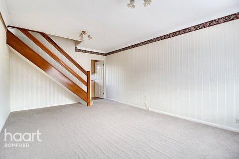 139 Great Cullings, Rush Green, Romford, RM7 0YP