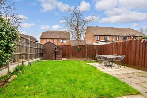 59 Coombe Close, Snodland, ME6 5HZ