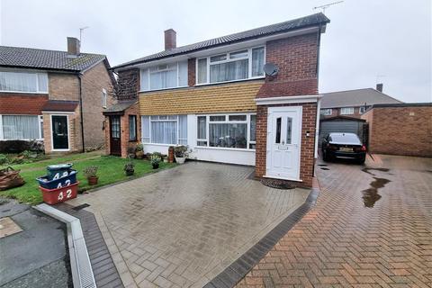 42 Park Way, Feltham, TW14 9DJ