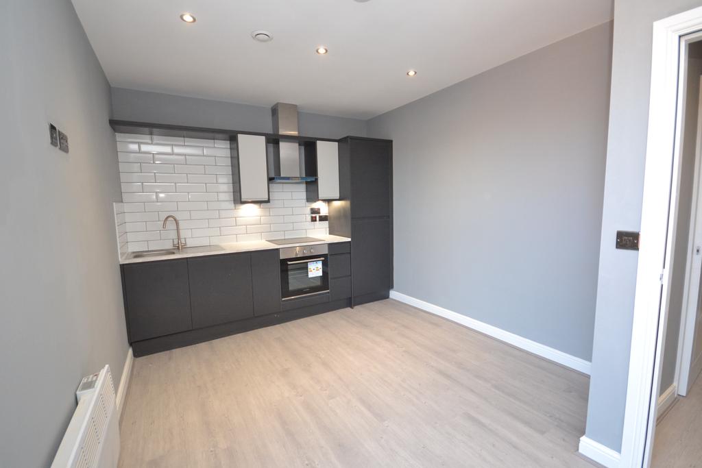 New Market Street, Chorley, Wigan, PR7 1 bed flat £600 pcm (£138 pw)